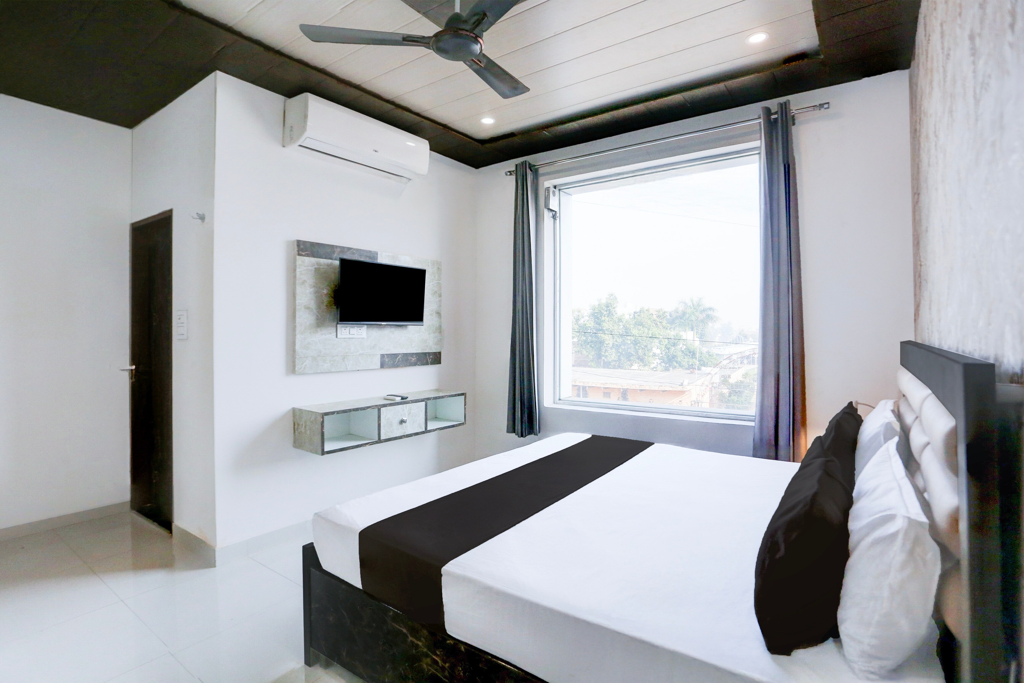 Hotel O SR WELKINN