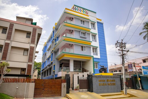 Baba House Apartment | Rooms & Caretaker