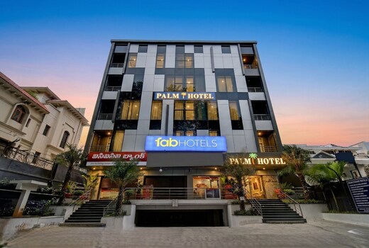 FabHotel Palm Tree