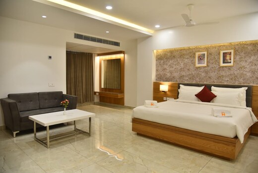 Hotel N