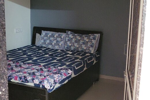 ESU HOMESTAY