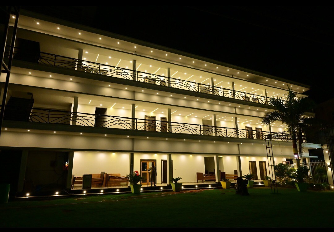 RAJ PALACE HOTEL AND RESORT
