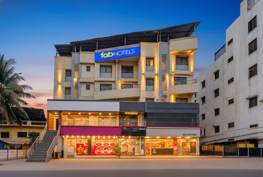 FabHotel Chetan Executive