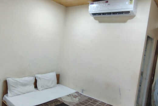 Jay shree Kedar room