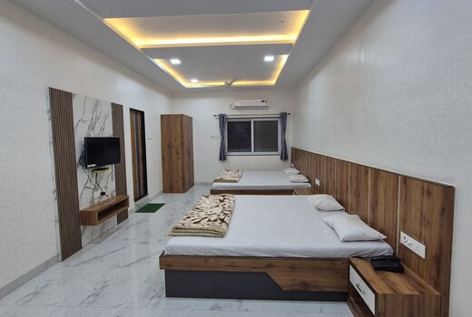 Hotel Shriram Nivas Lodging