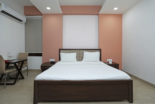 Hotel Jaipur Palace Near Red Fort