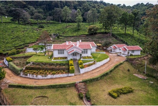 Pembroke villa