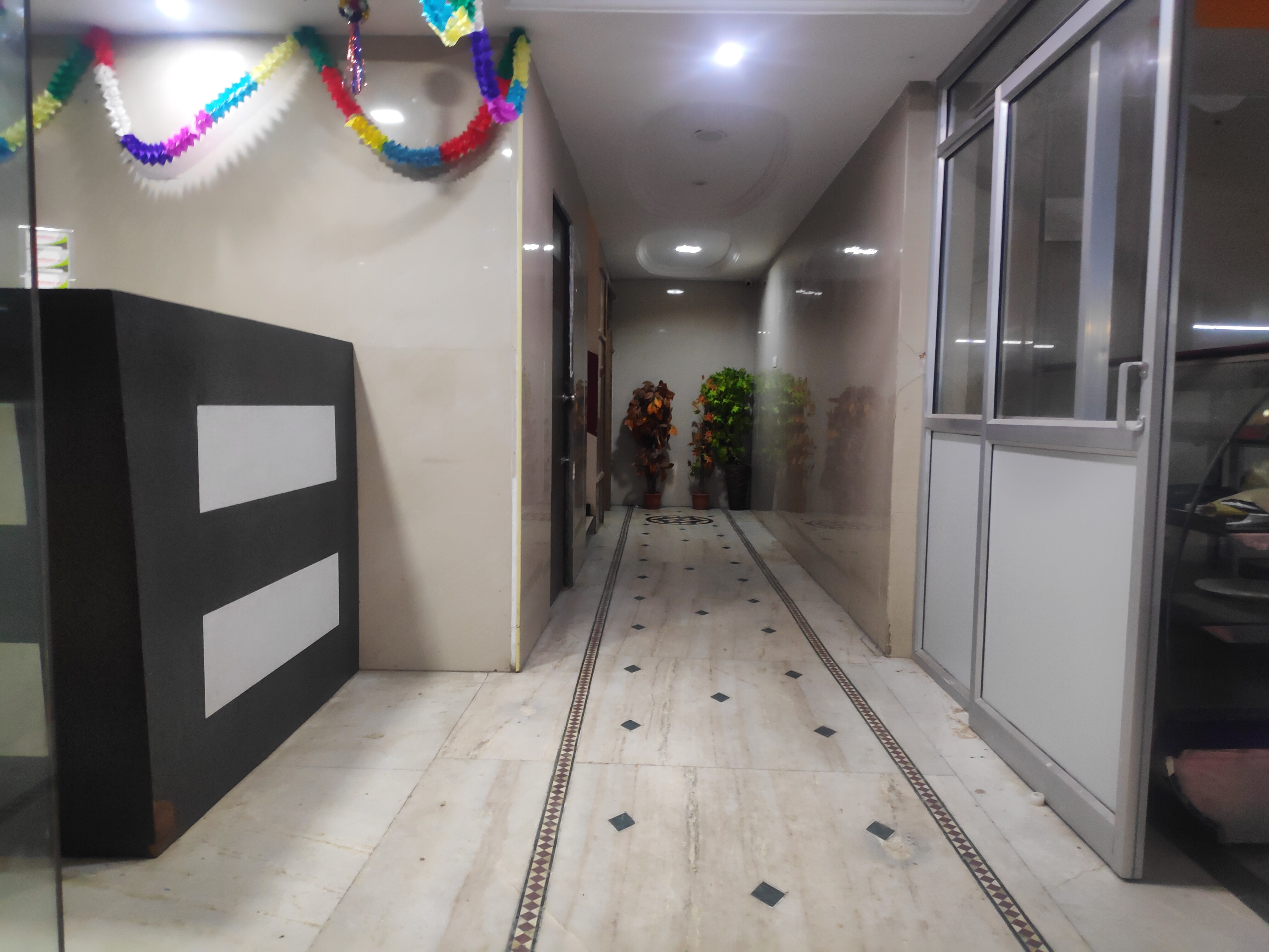 SHRI Perumal Inn - Pondy