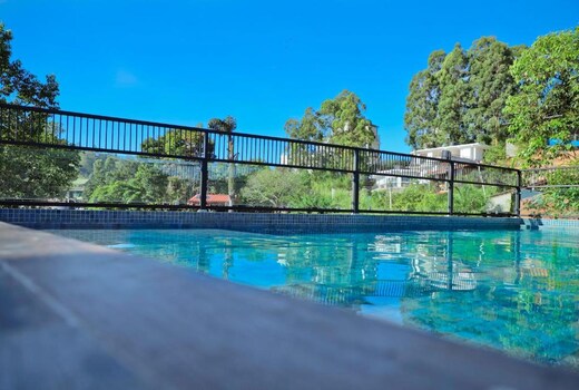 Oak Ray La Ella Breeze Hotel