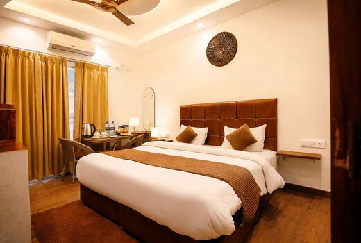 Check Inn Homes, Rishikesh Tapovan