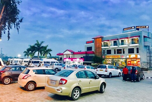 The Amans Residency
