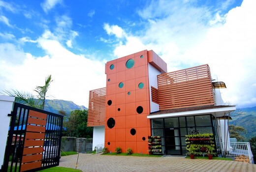 Palmtree Leaf Munnar