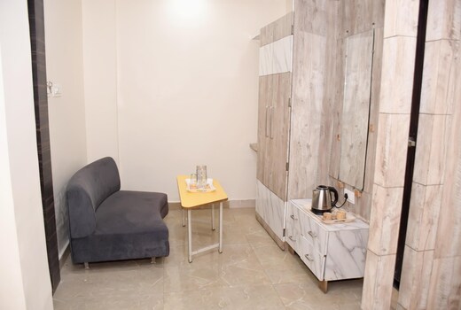 HOTEL J P RESIDANCY