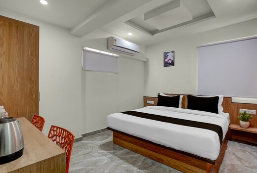 Collection O Hotel Orange Tree