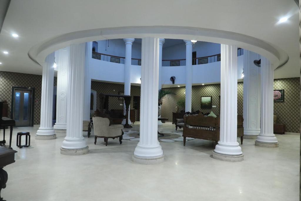 Main gallery