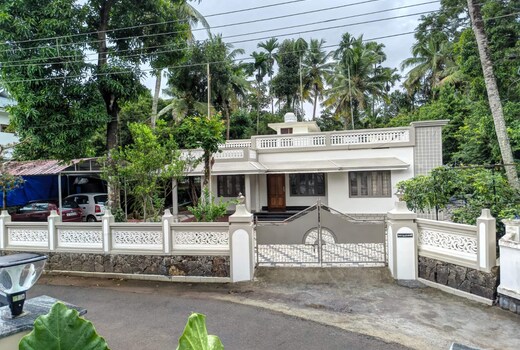 The Cobblestone Grove 3 BHK 2 AC Breakfast