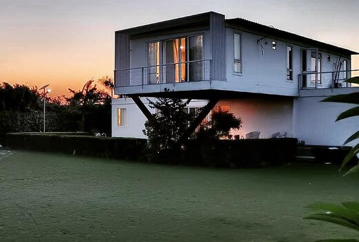 Farm stay in Noida