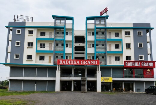 Hotel Radhika Grand