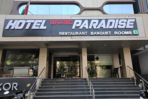 Hotel Grand Paradise