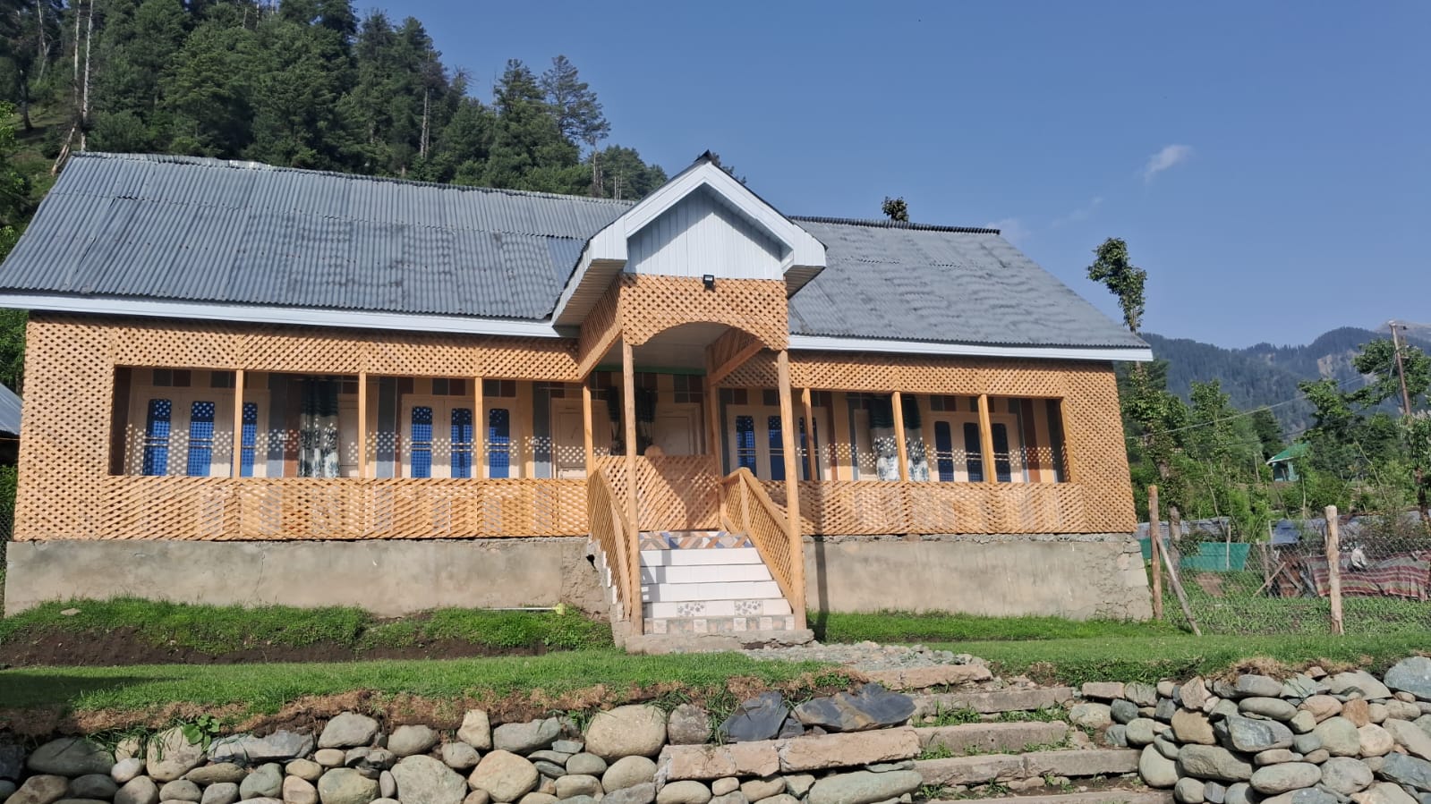 BHAT GUEST HOUSE
