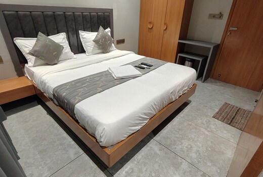 HOTEL RELAX INN