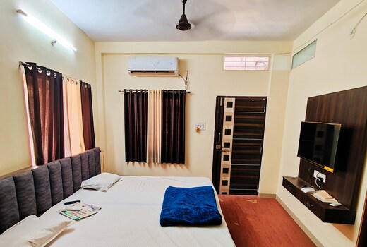 Bobby HomeStay