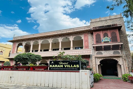 Hotel Karan Villas
