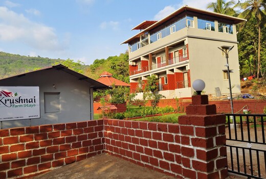 Krushnai Farm stays