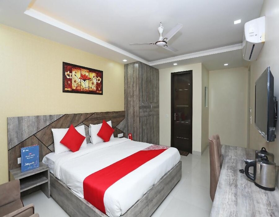 Star Guest House.