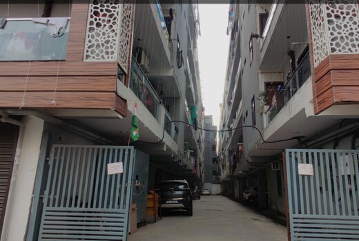 SarNest Homestay at Noida Extension