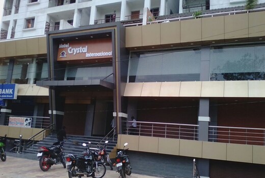 HOTEL CRYSTAL INTERNATIONAL