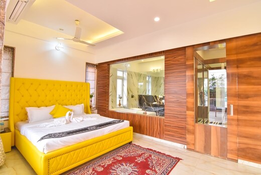 Lonavilla Stay | Luxurious 4BHK Villa With Pool