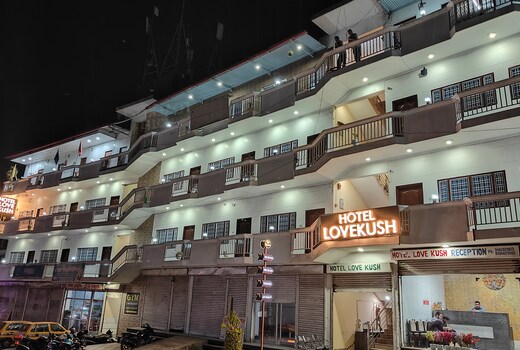 HOTEL LOVEKUSH