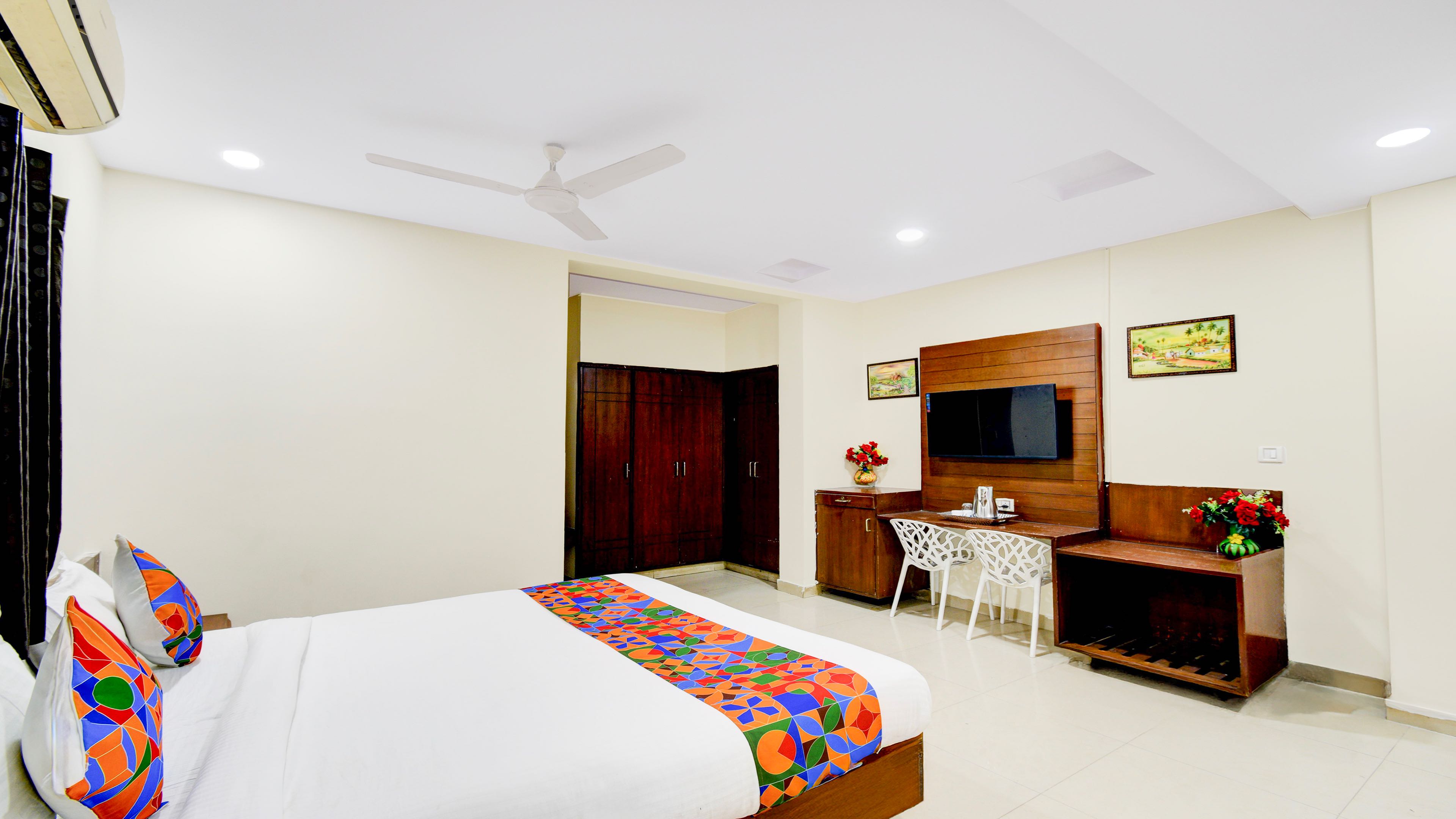 Hotel O VSM Suites