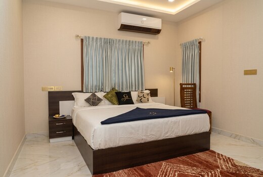Grand Villa - Cosy Room in a Villa