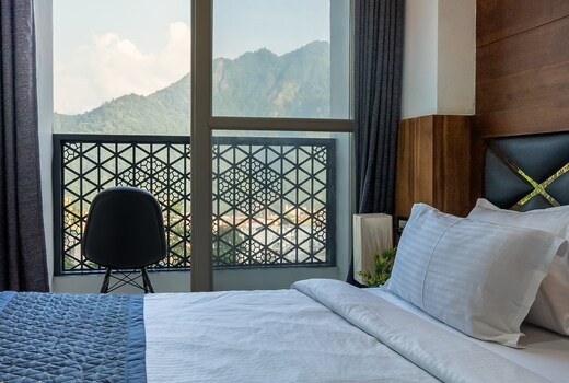 Hotel Tapovan Hills