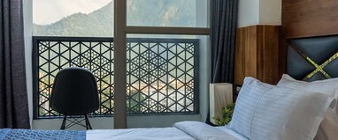 Hotel Tapovan Hills