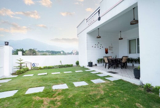 The White Orchid |2BR |Dehradun By Homeyhuts