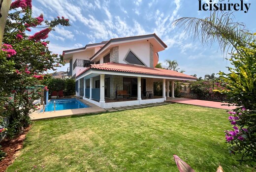 StayLeisurely Havenwood Villa, Khandala