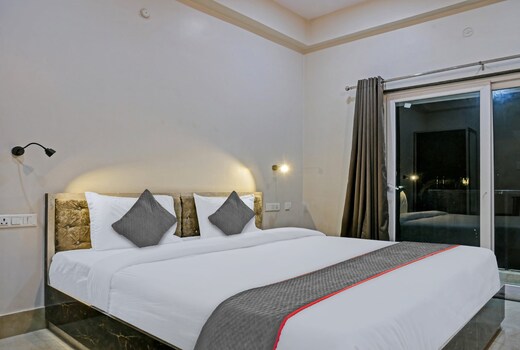 Hotel O Navneeta Grand