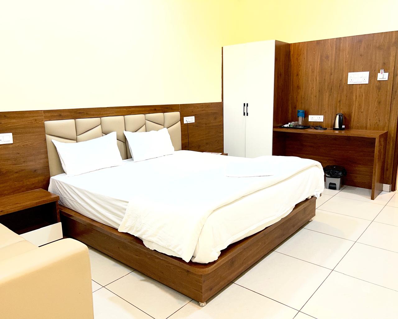 Hotel Trishul Grand