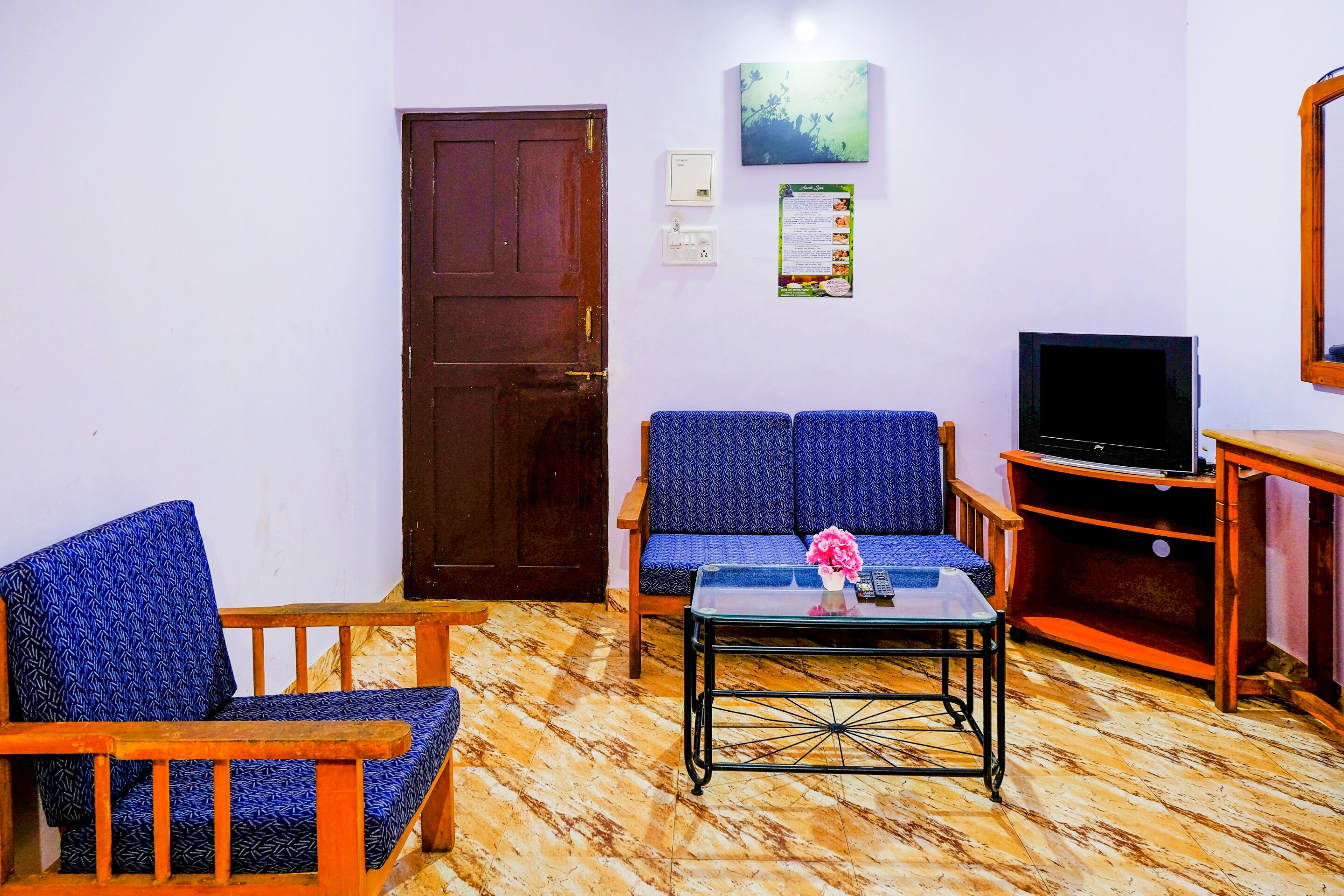 Hotel O Mahamaya Holiday Inn