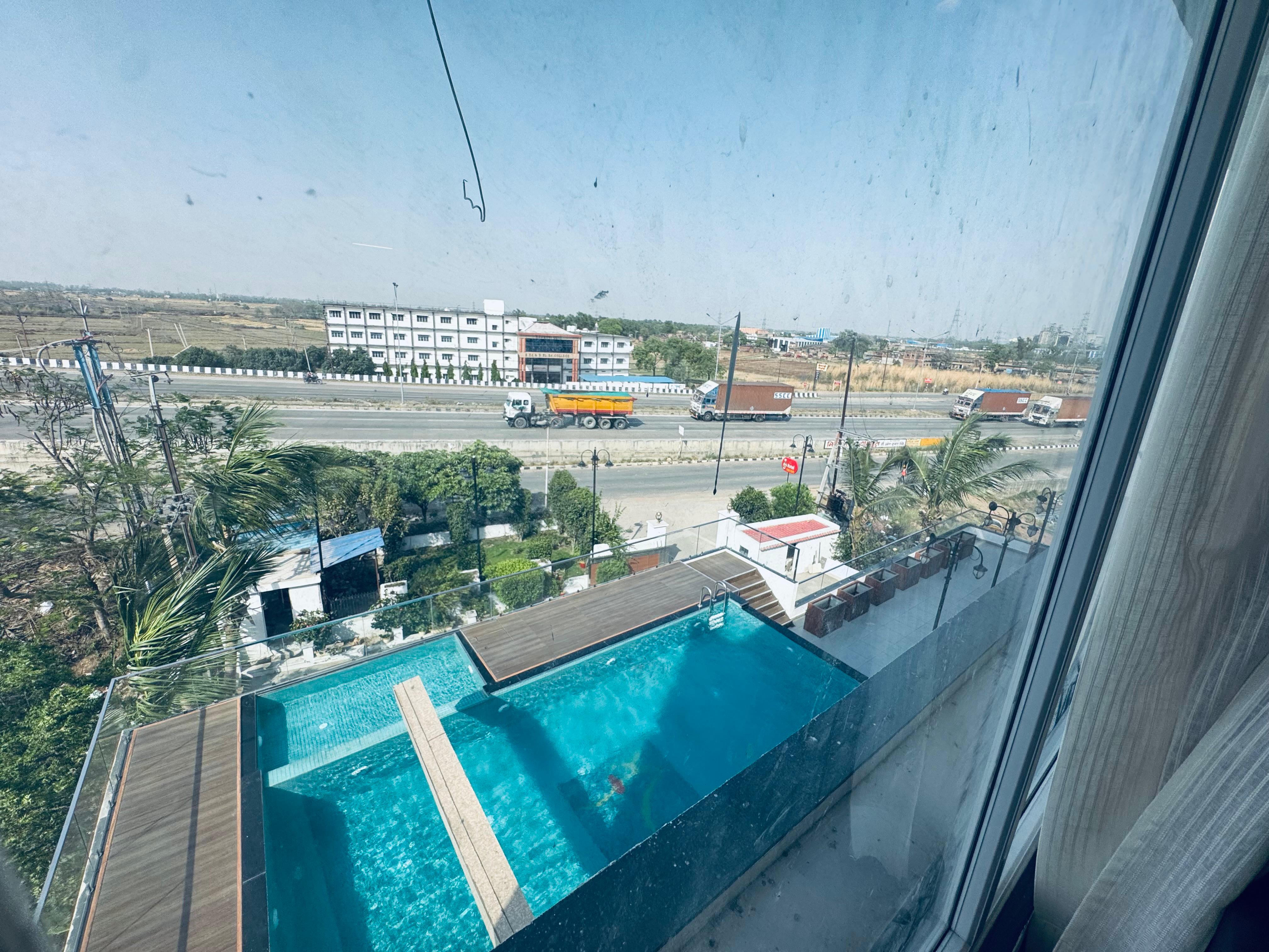Hotel Vaishnavi Heights