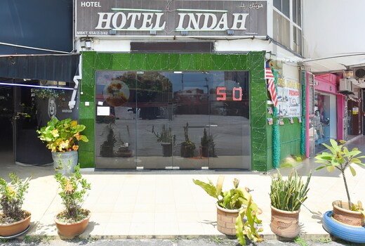 Hotel O Indah