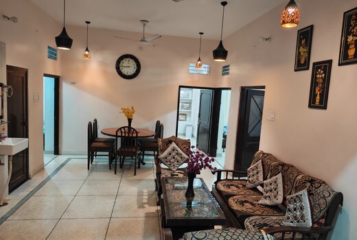 Homely Villa near Triton Mall | Family & Group Stay