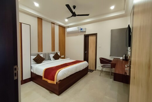 Royal Rooms and Banquet