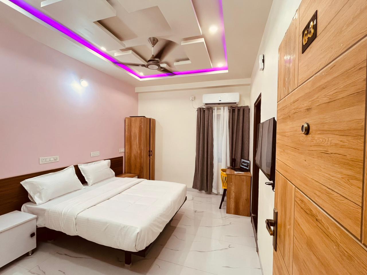C suites Diamond