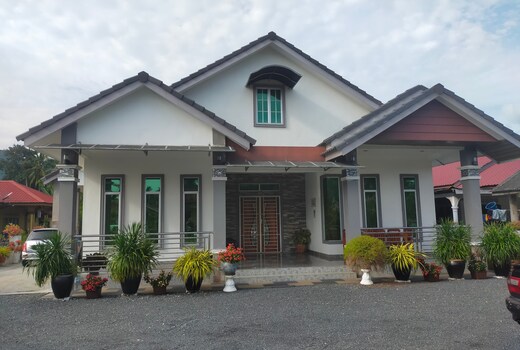 OYO Home 90388 Homestay Masha