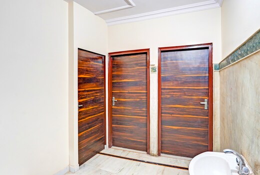 Hotel O JPS Lux