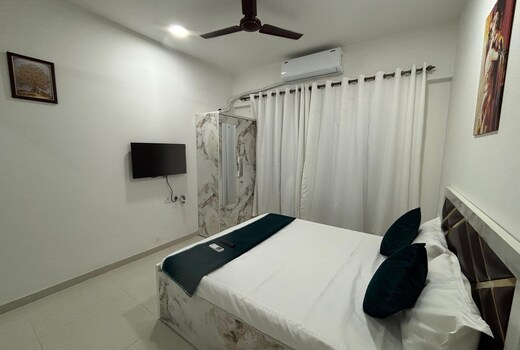Atithi Homes Luxe Kandivali Suites
